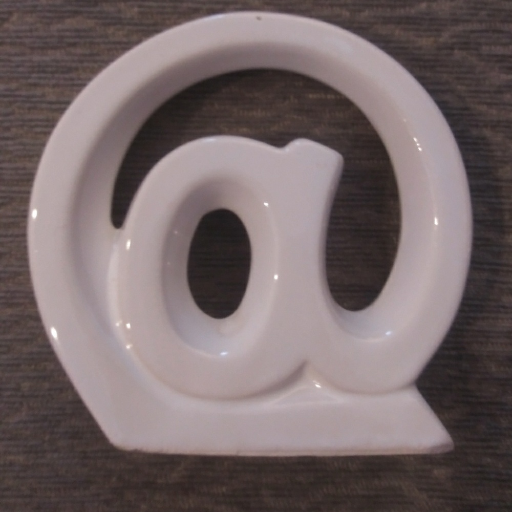 Desk/table top ceramic at symbol